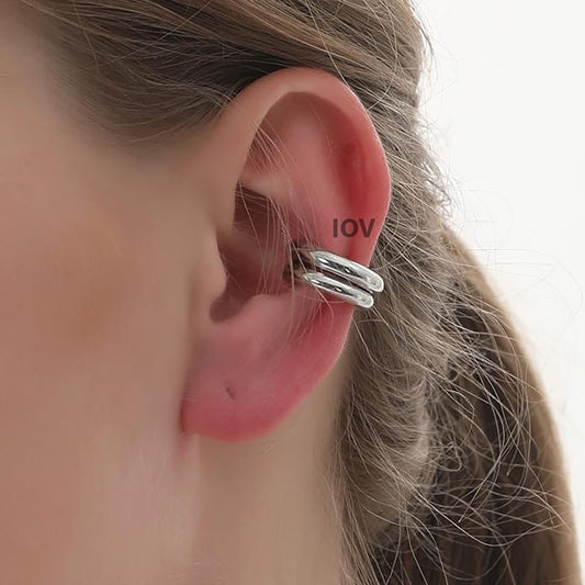 plain solid earcuff.