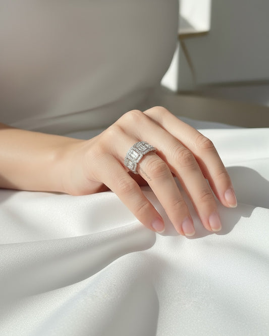 Five units baguettes and round CZ ring.