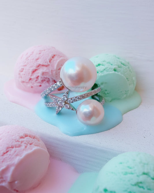two lines pearl and star ring.