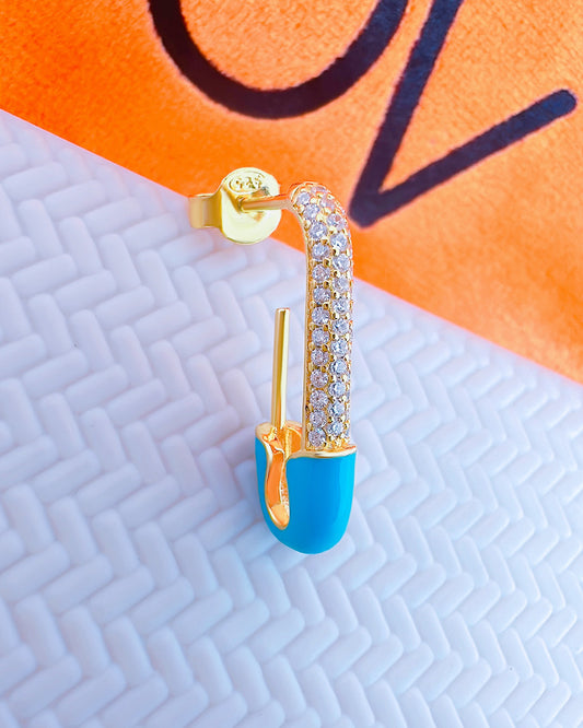 enamel turquoise safty pin shape CZ earring.