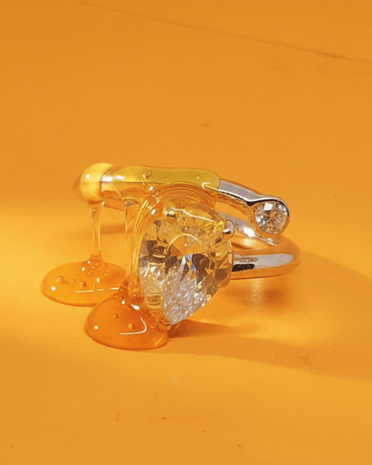 two pear stones fashion ring.