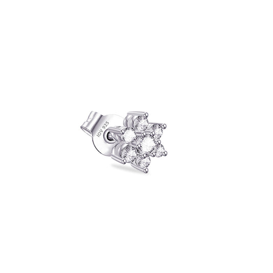flower cluster shape stud earring.