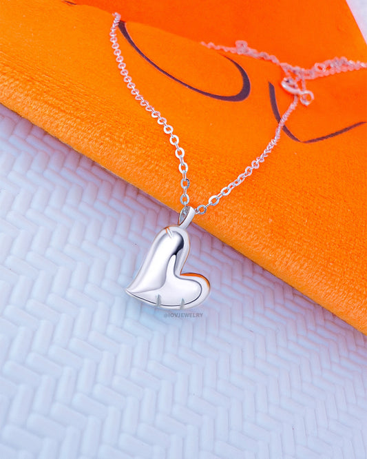 plain heart shape necklace.