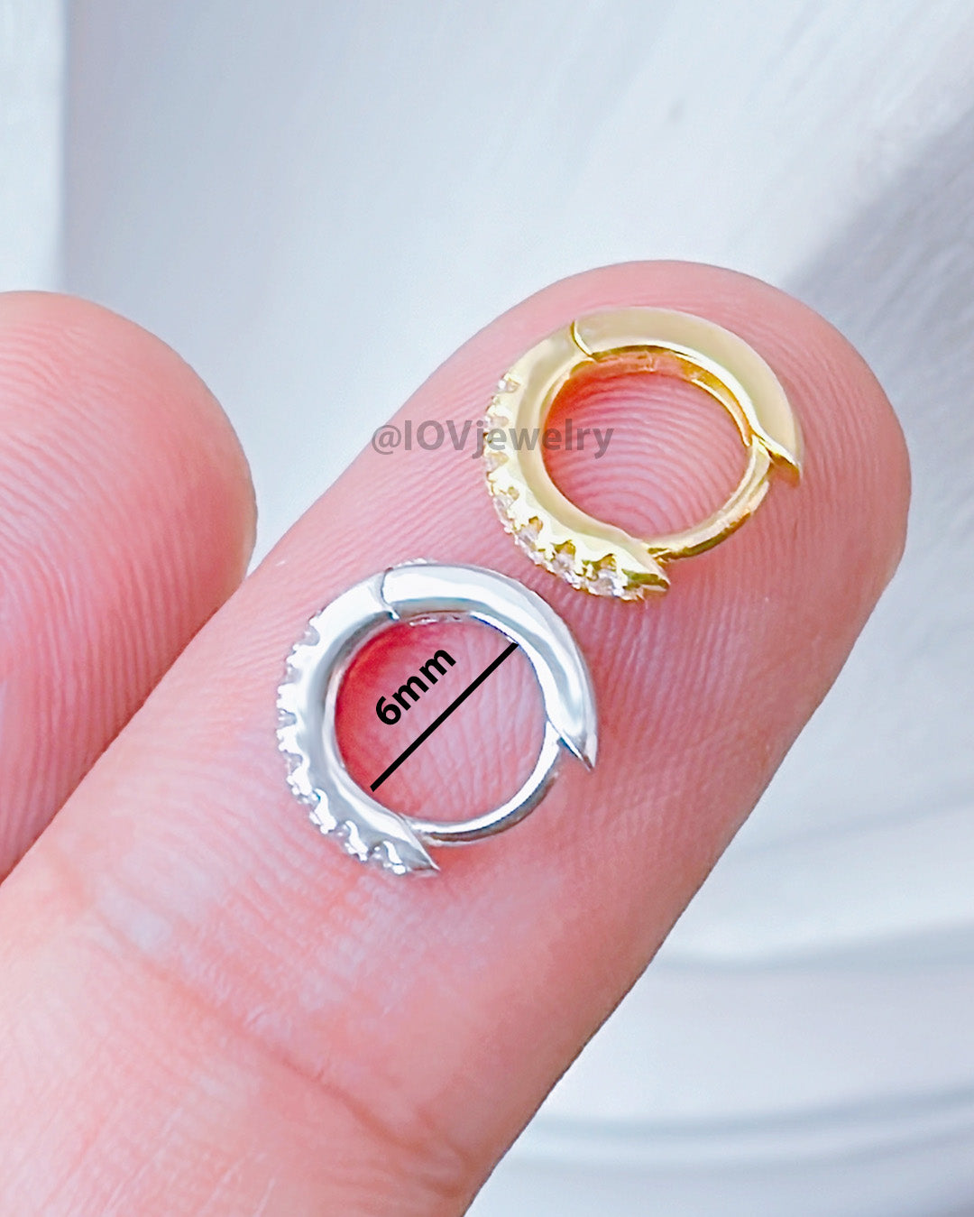 6mm huggie hoop earring.