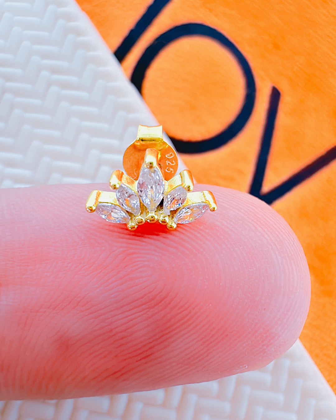 CZ graduated marquise Tiara shape stud earring.