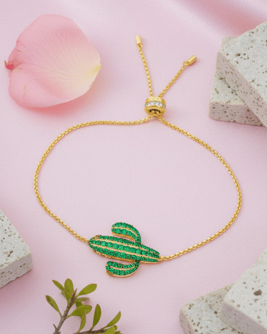 Cactus shape adjustable sterling silver bracelet plated with yellow gold.