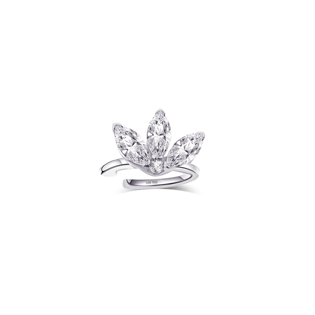 Three marquise stones earcuff.