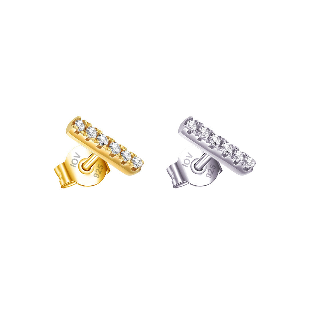bar shape stud earring.