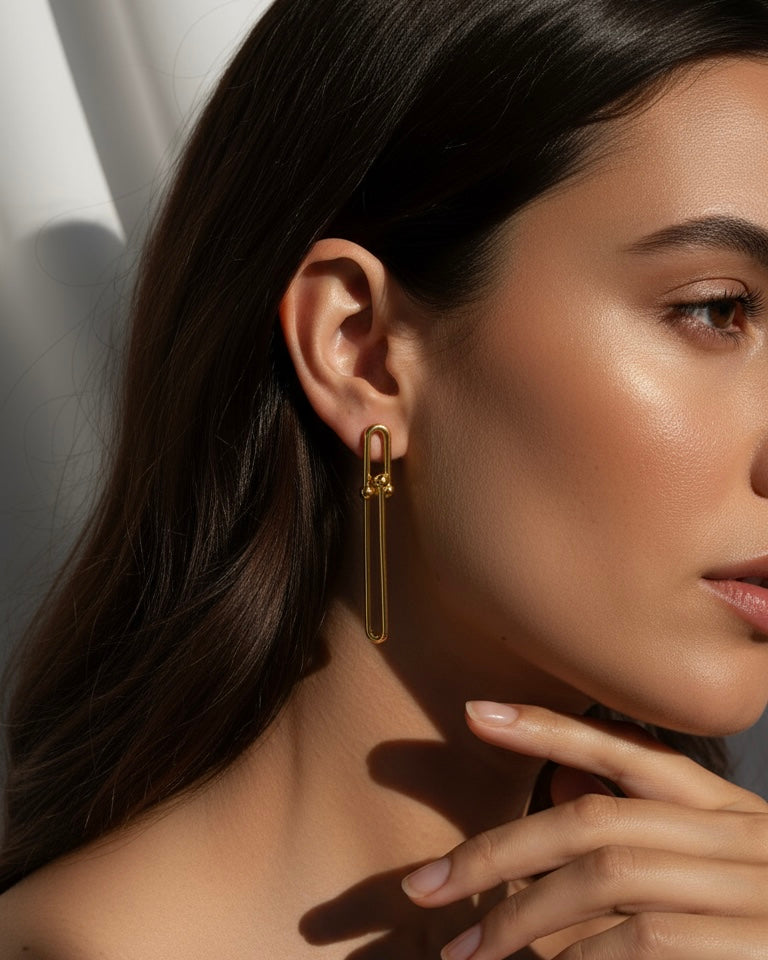 long plain two links earring.