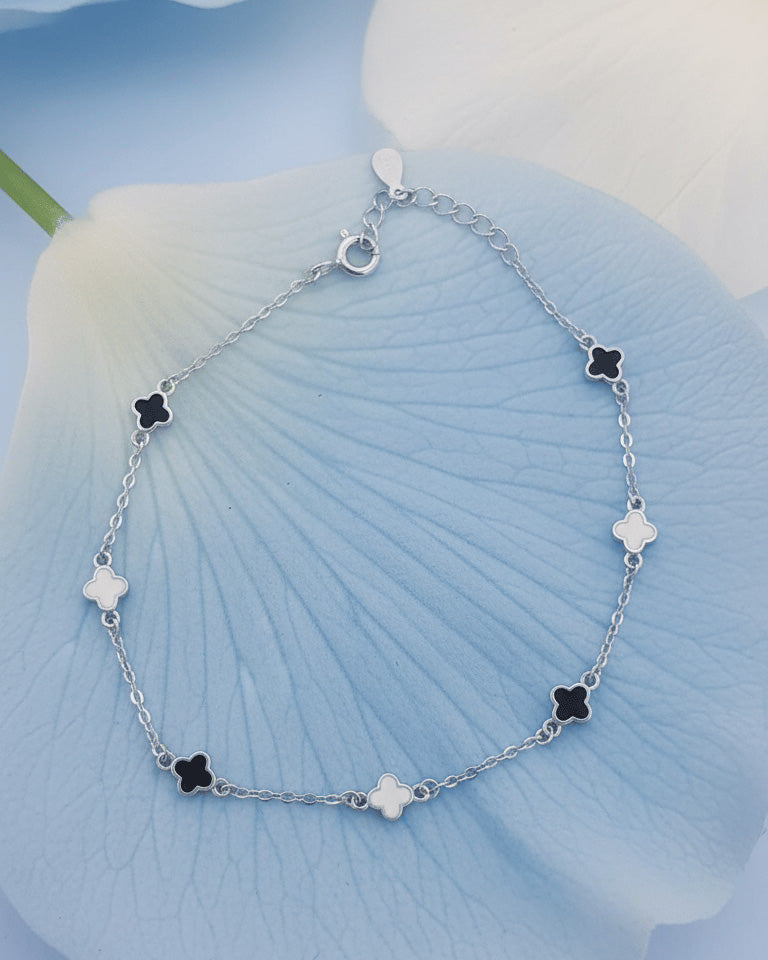 delicate four clover back and front enamel shape bracelet.
