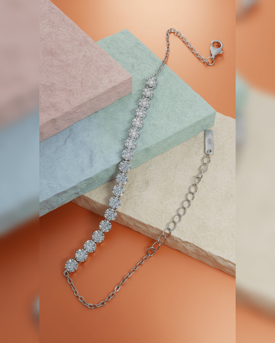 round clusters units bracelet.