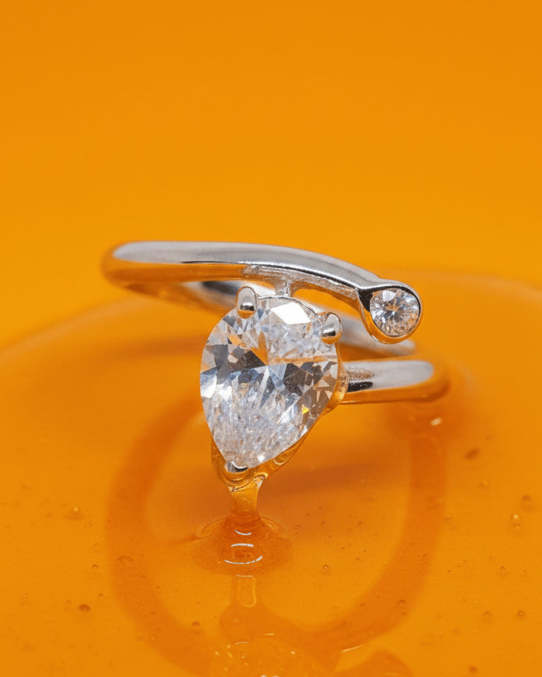 two pear stones fashion ring.