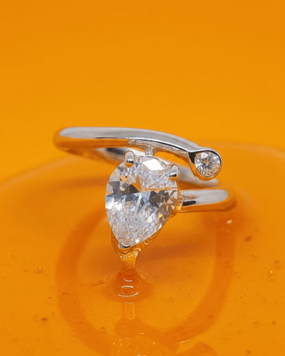 two pear stones fashion ring.
