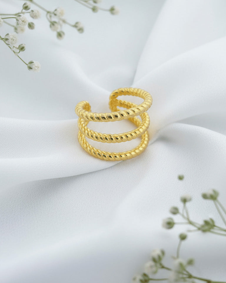 three twisted lines earcuff.