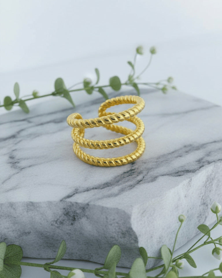 three twisted lines earcuff.