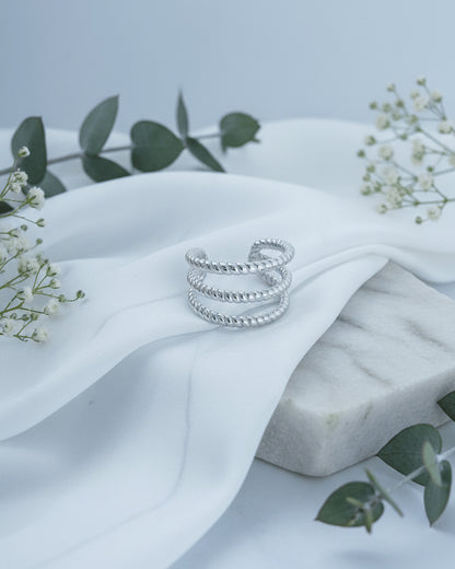 three twisted lines earcuff.