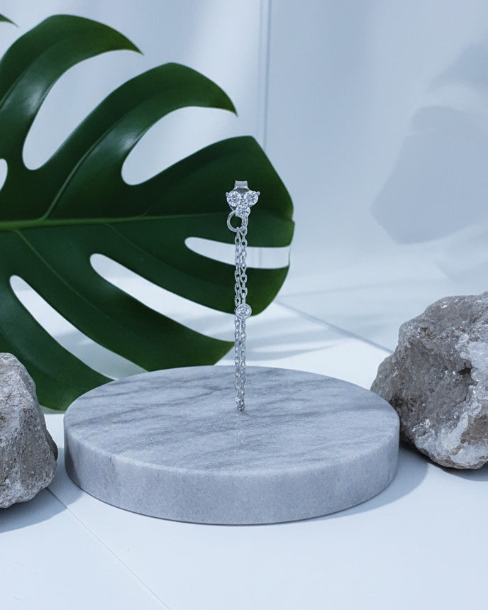 Cluster of three stones back to front earring.