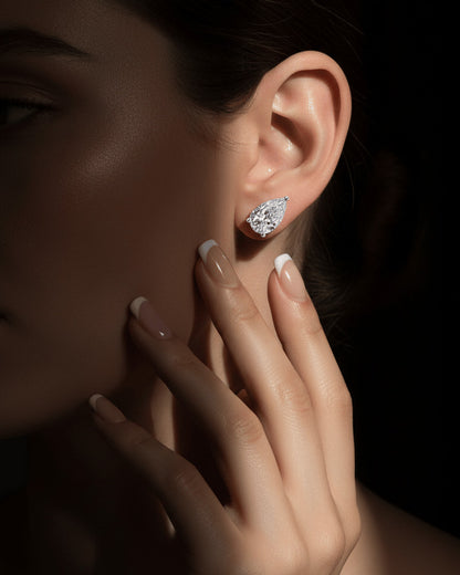 14 mm pear shape stud earring.