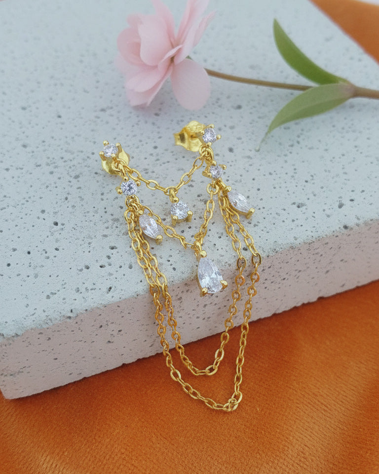 double stud dangling chains earring.