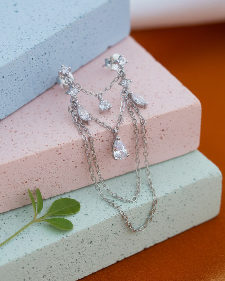 double stud dangling chains earring.