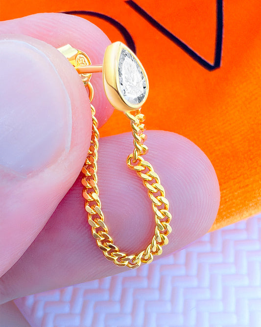 CZ pear shape in a bezel setting with back and front curb chain.