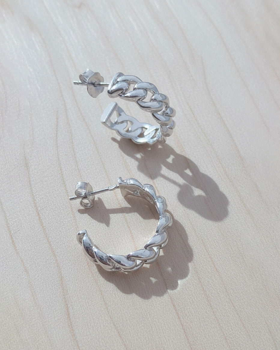 curb chain plain hoops earrings.