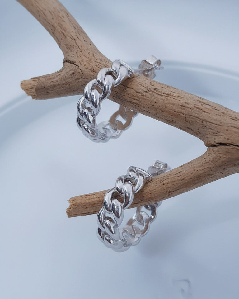 curb chain plain hoops earrings.