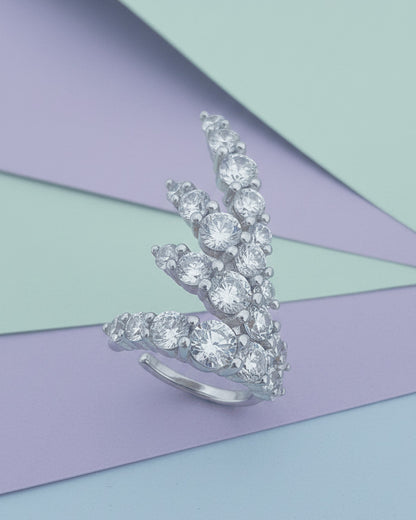 wing shape earcuff.