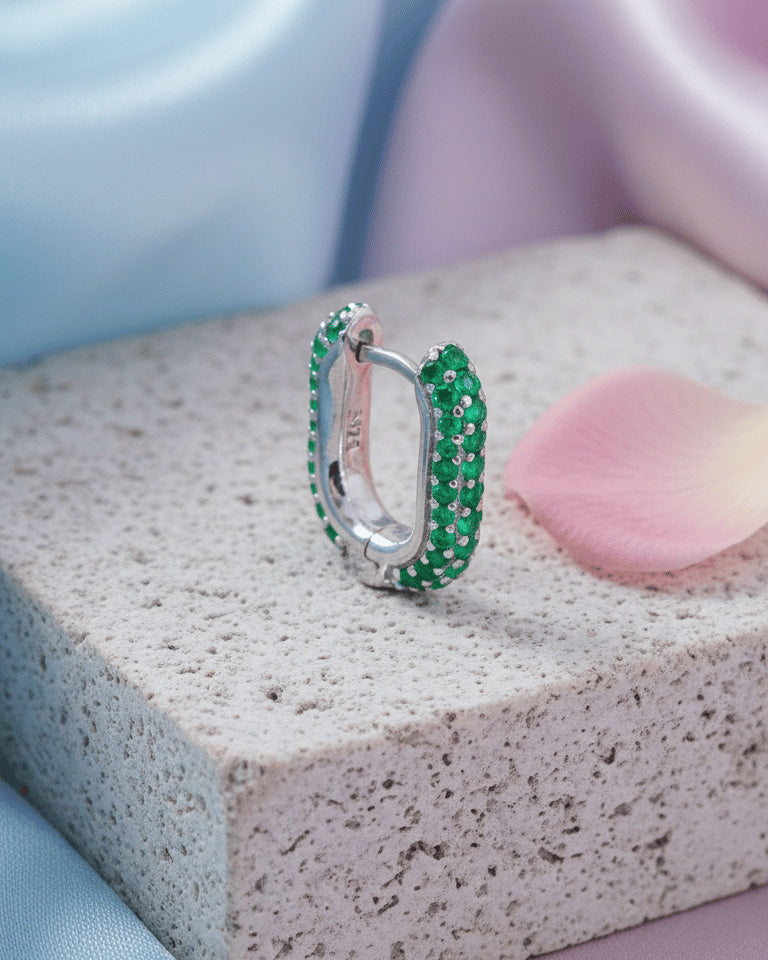 rectangular shape green earring plated with yellow gold.