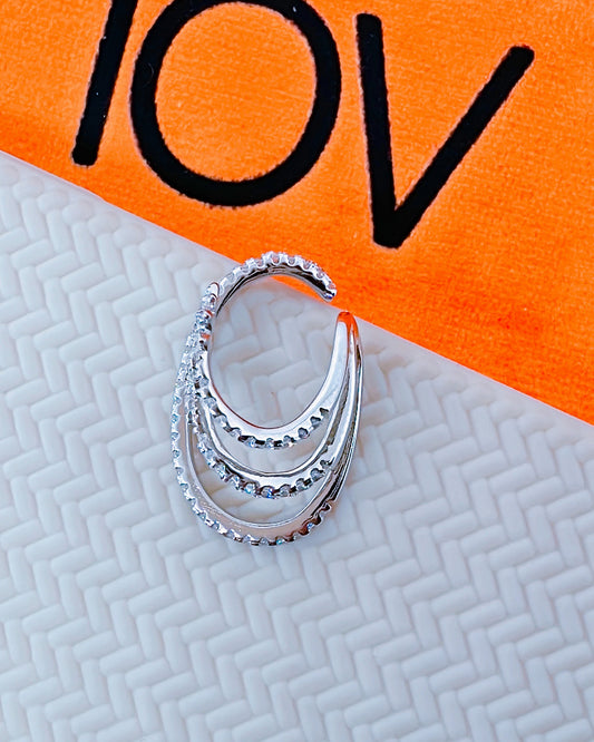 CZ three lines and two stars earcuff.
