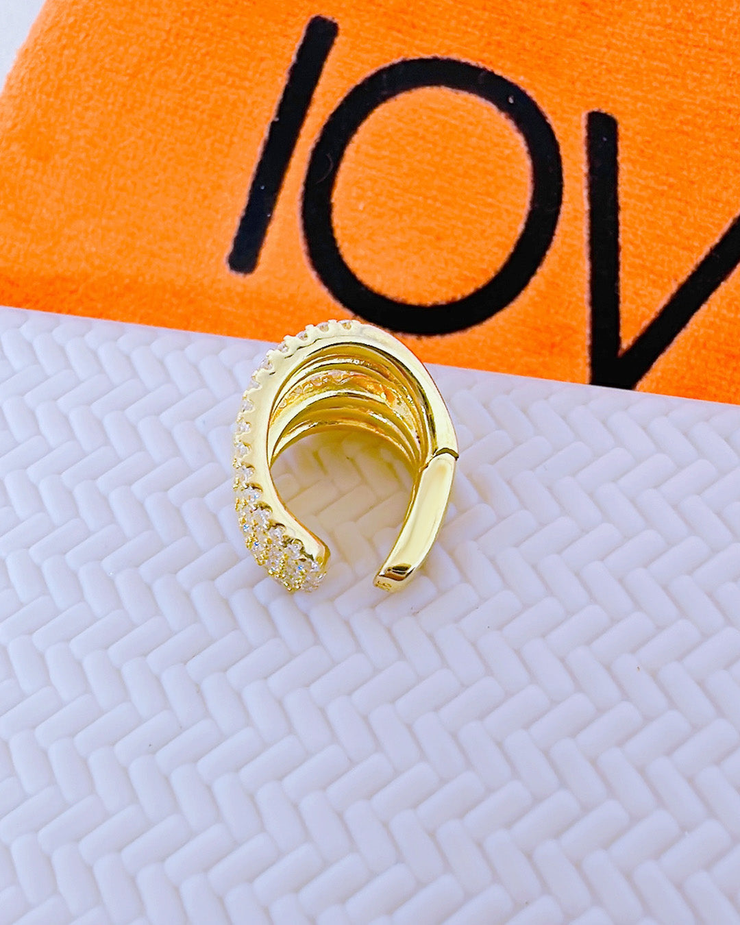 CZ multilines earcuff.