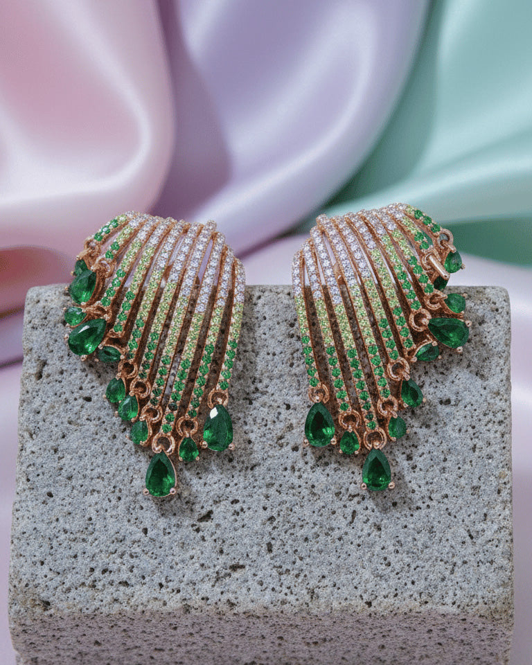 luxury emerald earrings plated with rosegold.