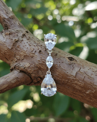 Pear and marquise shape drop earring.