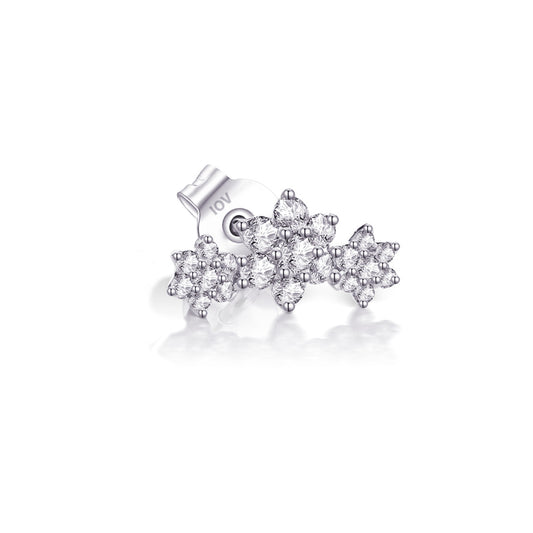 three flowers shape stud earring.